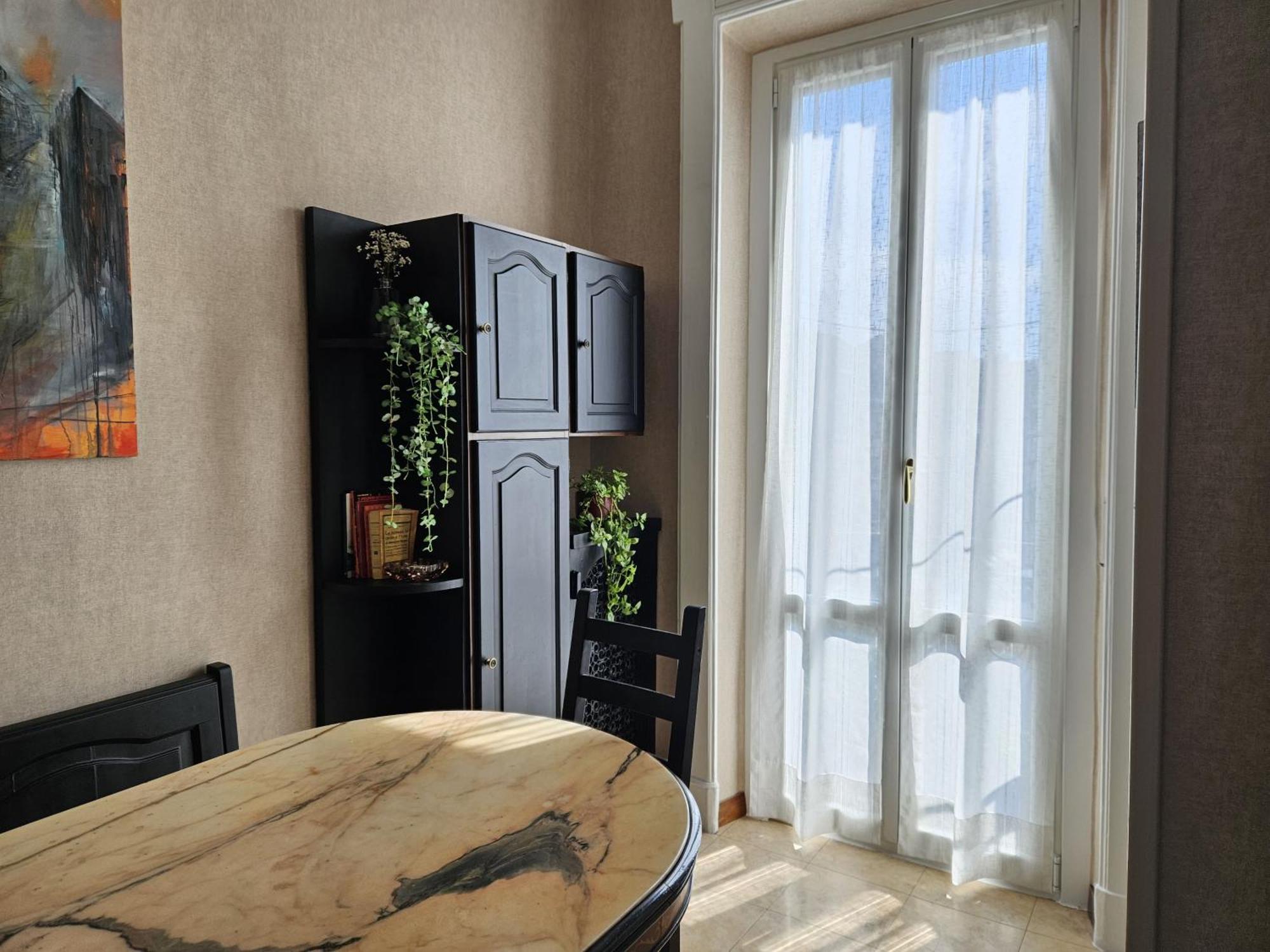 Homegallery - Elegante Appartamento Milanese ภายนอก รูปภาพ