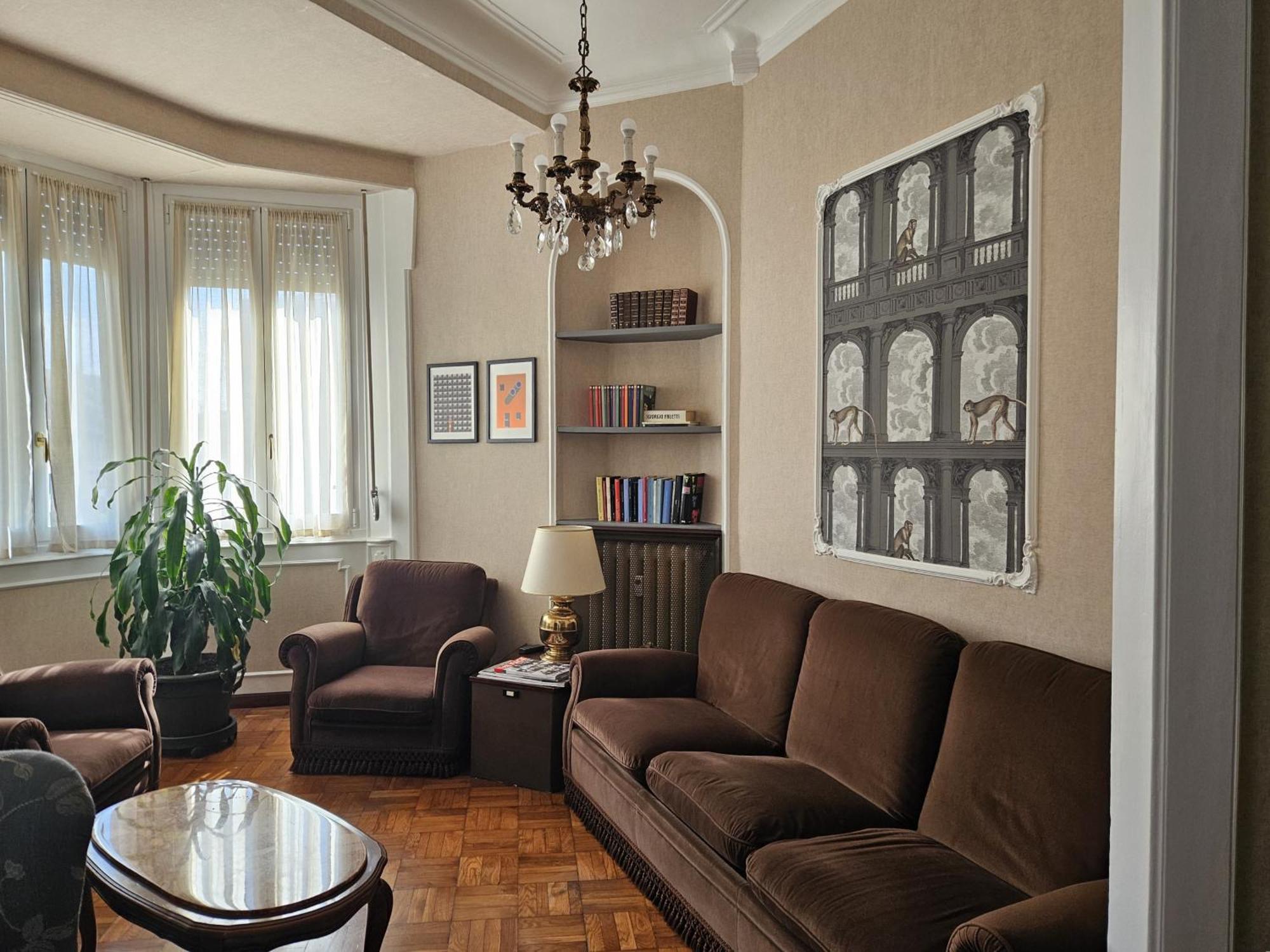 Homegallery - Elegante Appartamento Milanese ภายนอก รูปภาพ